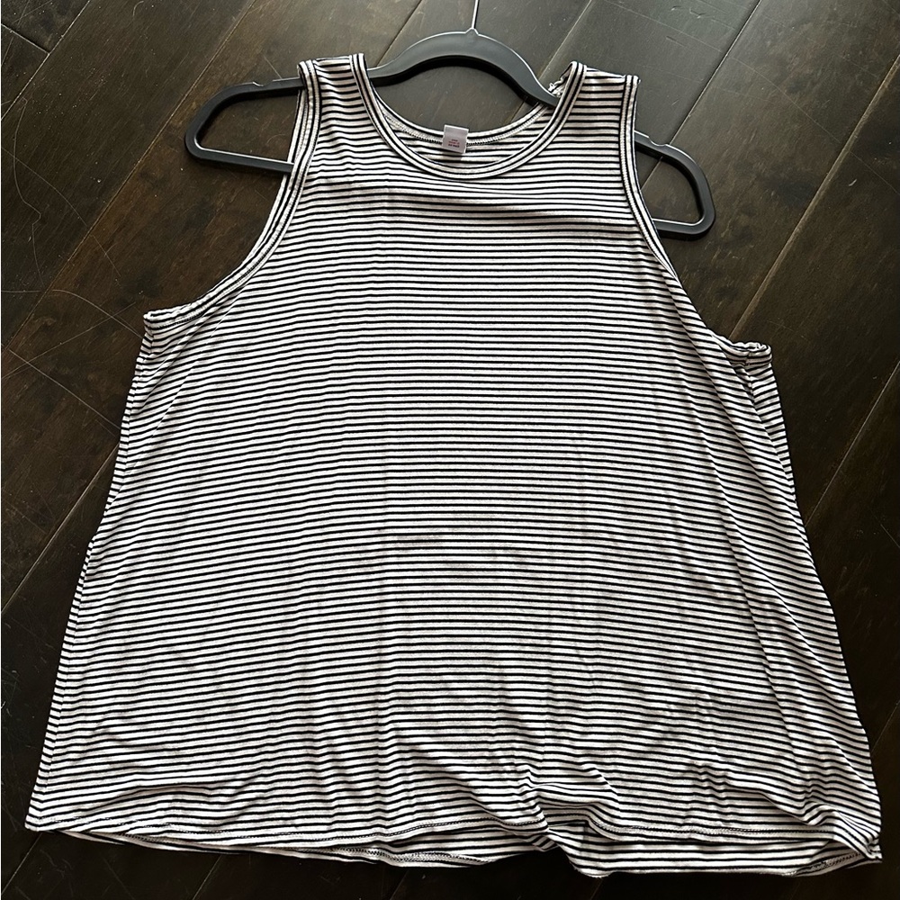 Striped Black and White Women's Tank Top “XL” Lightweight A-Line